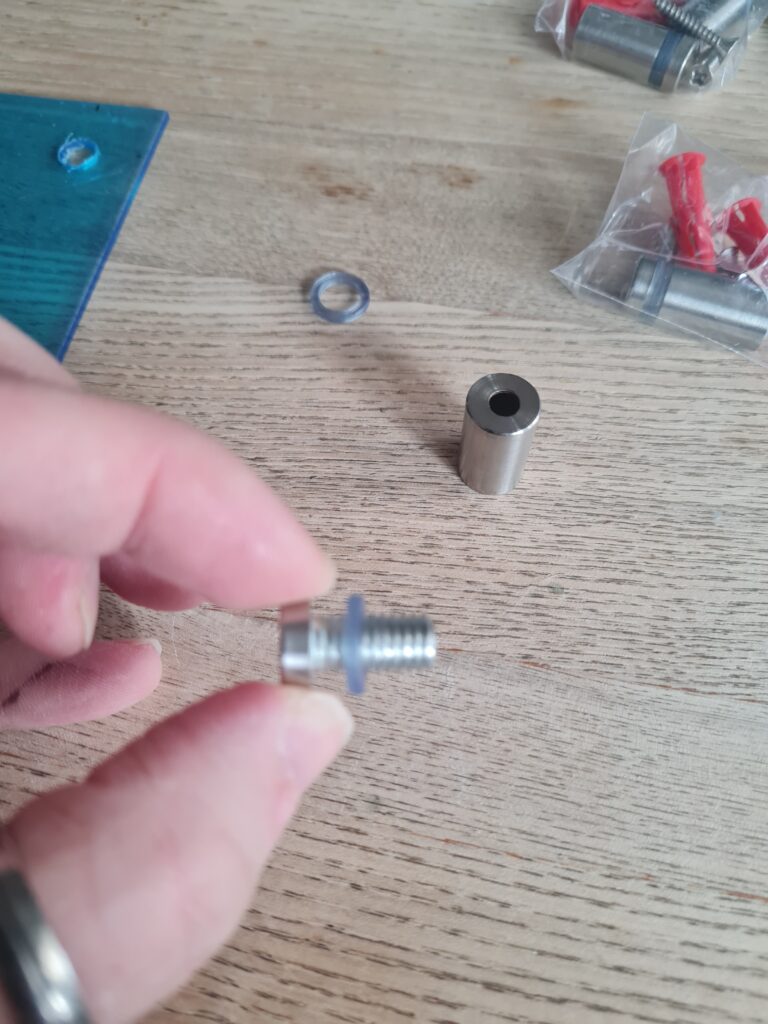 Bolt and washer